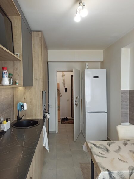 Biruintei 29, 2 cam. dec. mob. util., 65 mp (56+9), 15-20 min. metrou Leonida-Berceni.